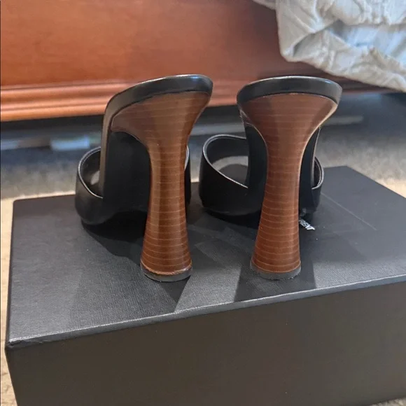 Saint Laurent Heeled Mules - Picture 4 of 8